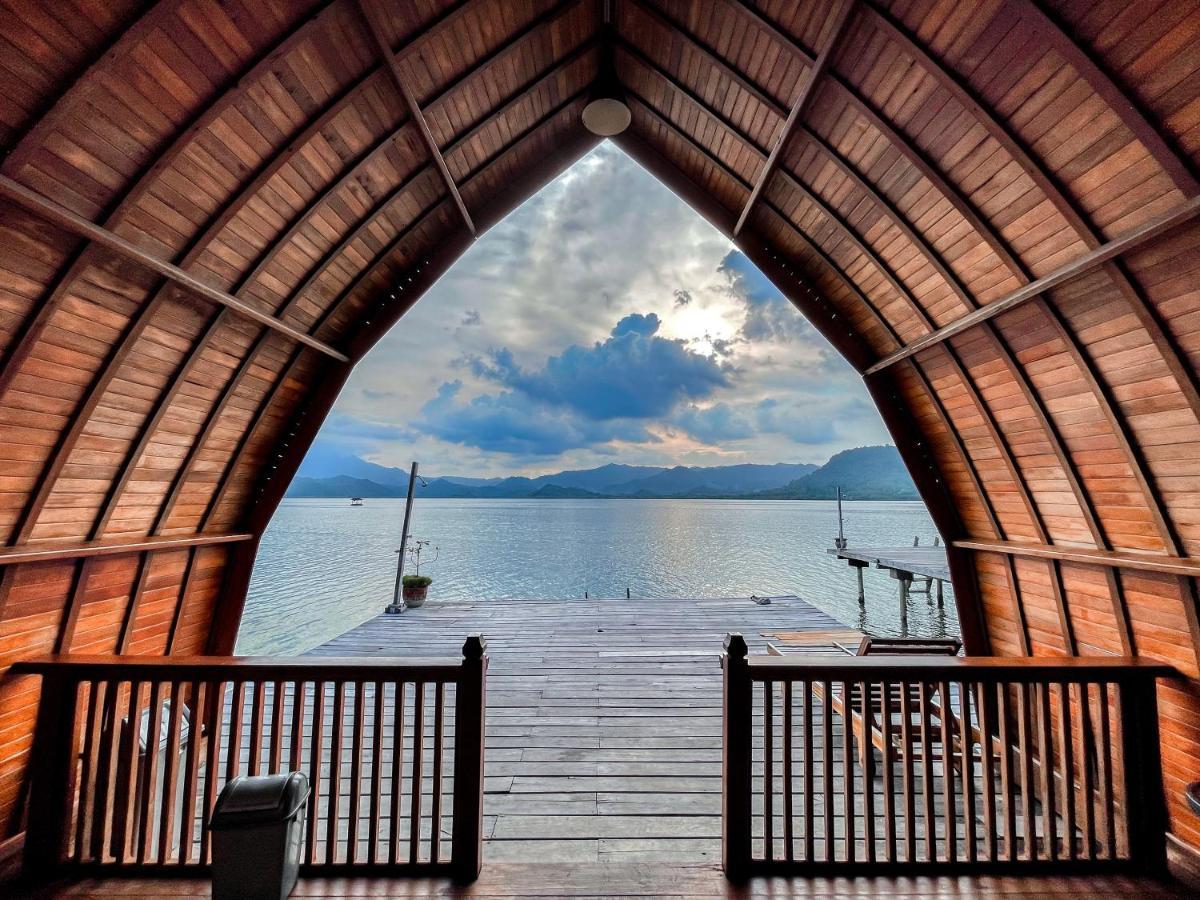 Andreas Resort Sukajaya Eksteriør bilde